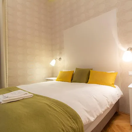 The Cream 3* Budapest