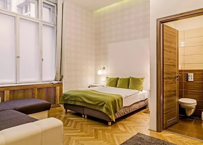 The Cream 3* Budapest