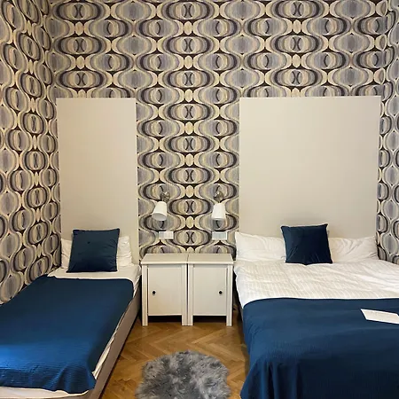 The Cream Πανσιόν